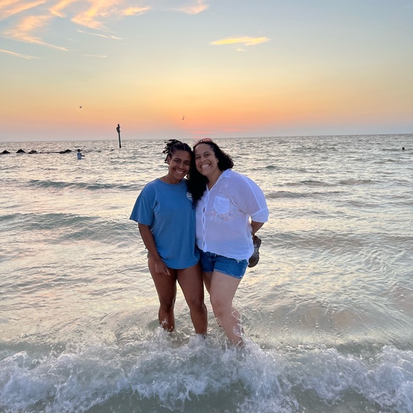 PLEASE LIKE THIS LISTING FOR LIVE SHOW NOTIFICATIONS! - Picture 4 of 4